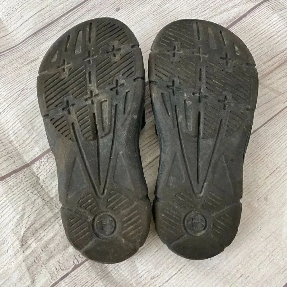 Under Armour toddler sz 12 black 4D foam comfort slides w/adjustable top strap